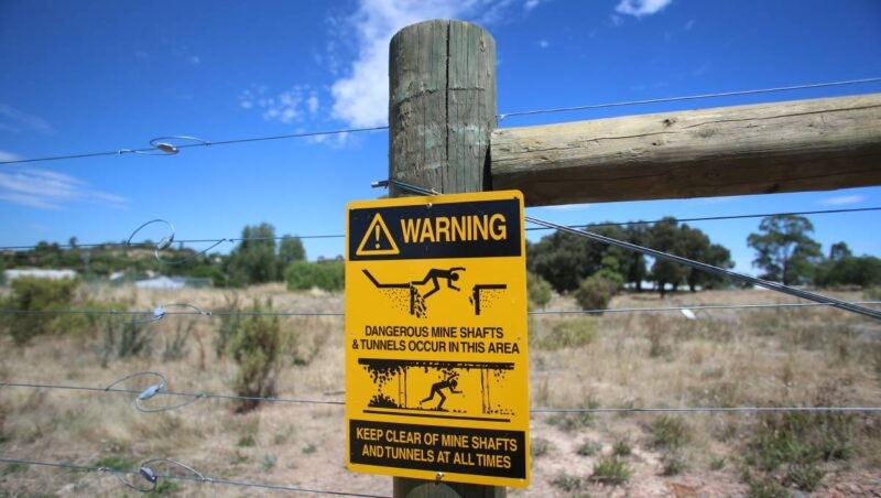 Mining Site Safety Sign- Open Shafts