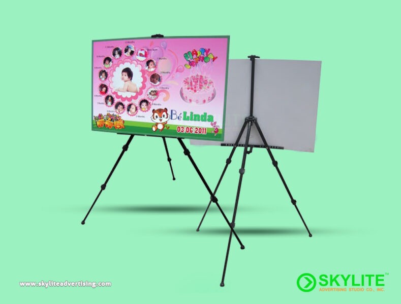 Affordable Tripod T-Bar Standee with Graphics
