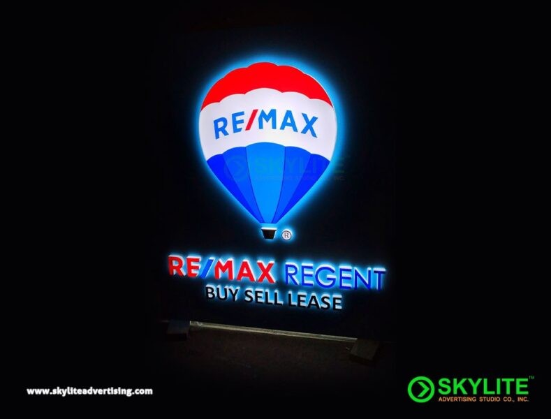 Remax Lightbox Sign with Build-up Letters