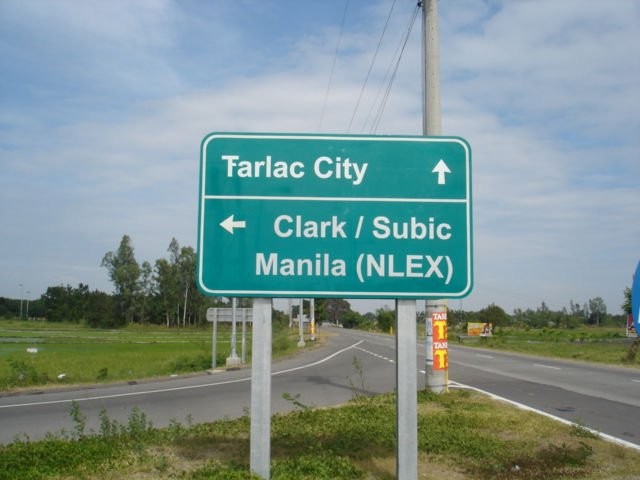 Traffic and Street Sign- Reflective Directional (with Post)